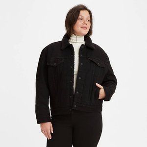 NWT LEVIS PREMIUM EX-BOYFRIEND SHERPA TRUCKER JACKET - SOLD